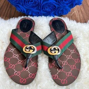 - [ ] Gucci Kika GG Web Flip Flop Gucci's